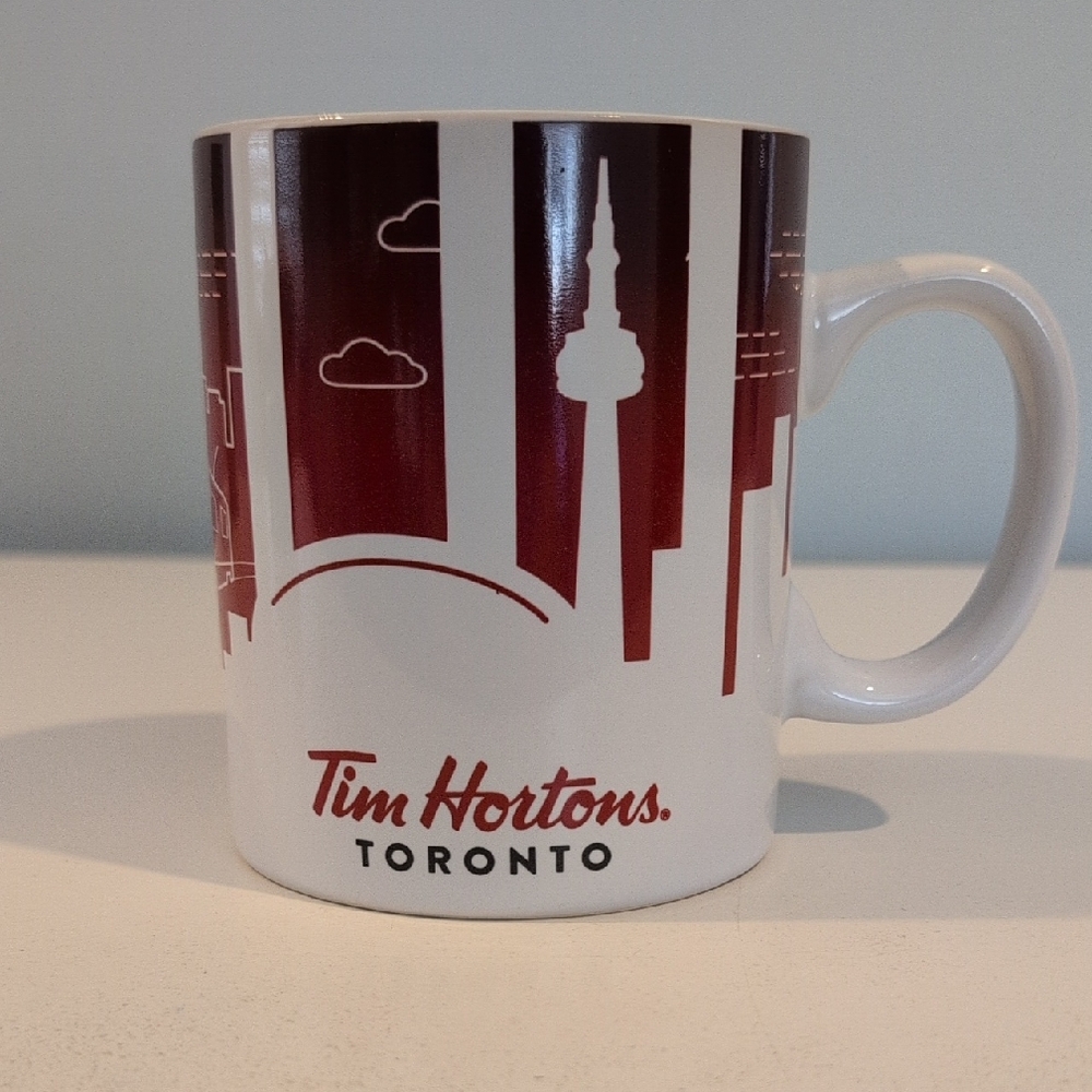 Tim Hortons Series 1 Traveller's Collection 16 Ounce Toronto Ceramic Coffee Mug
